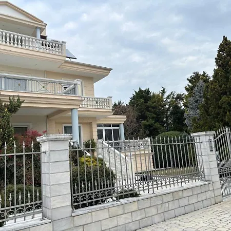 Grand Luxury With Garden And Jacuzzi * Kateríni