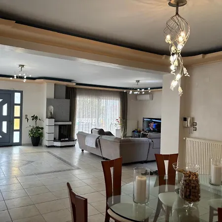 Grand Luxury With Garden And Jacuzzi Vila Kateríni