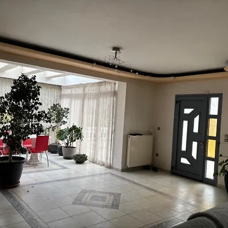 Vila Grand Luxury With Garden And Jacuzzi *