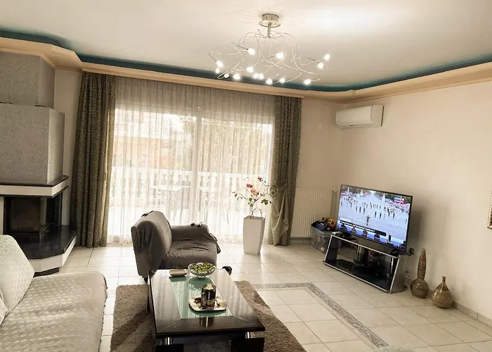 Grand Luxury With Garden And Jacuzzi Vilă