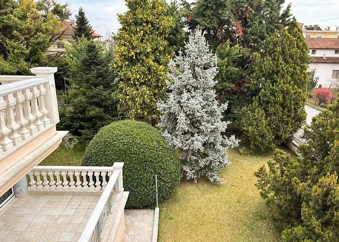 Grand Luxury With Garden And Jacuzzi Vilă Kateríni